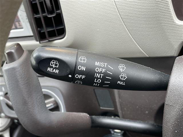 パッソ プラスハナ　純正ナビ　バックカメラ　ＥＴＣ　キーレスエントリー　フォグライト　純正フロアマット（6枚目）