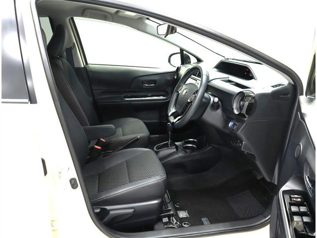 アクア クロスオーバー トヨタ認定中古車・純正9インチナビ・CD/DVD再生可・地デジ(フルセグ)・バックカメラ・ドライブレコーダー・スマートキー・ETC2.0・LEDヘッドライト・純正アルミホイール・ワンオーナー(13枚目)