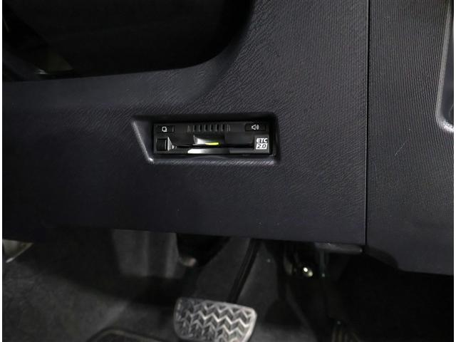 アクア クロスオーバー トヨタ認定中古車・純正9インチナビ・CD/DVD再生可・地デジ(フルセグ)・バックカメラ・ドライブレコーダー・スマートキー・ETC2.0・LEDヘッドライト・純正アルミホイール・ワンオーナー(16枚目)