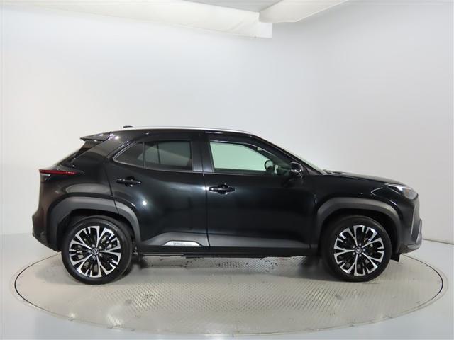 ヤリスクロス ハイブリッドZ アドベンチャー トヨタ認定中古車・全周囲モニター・アドバンストパーク・ヘッドアップディスプレイ・LEDヘッドライト・地デジTV・TVキット・純正ディスプレイオーディオナビ・ETC2.0(4枚目)