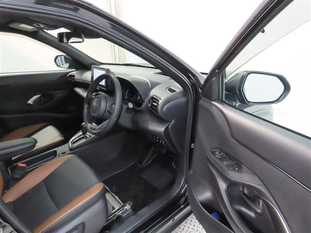 ヤリスクロス ハイブリッドZ アドベンチャー トヨタ認定中古車・全周囲モニター・アドバンストパーク・ヘッドアップディスプレイ・LEDヘッドライト・地デジTV・TVキット・純正ディスプレイオーディオナビ・ETC2.0(7枚目)