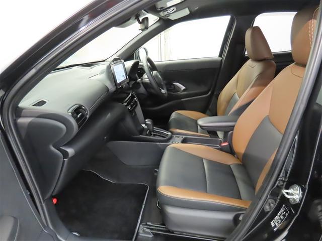 ヤリスクロス ハイブリッドZ アドベンチャー トヨタ認定中古車・全周囲モニター・アドバンストパーク・ヘッドアップディスプレイ・LEDヘッドライト・地デジTV・TVキット・純正ディスプレイオーディオナビ・ETC2.0(9枚目)