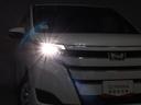 高輝度で点灯速度が速いLEDヘッドライト装備!LEDの明るい光が走行中の視界の確保をサポートして、夜のドライブがより楽しく安全に運転できます♪