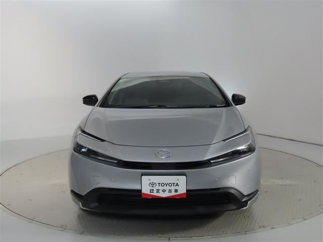 《ロングラン保証α》通常のロングラン保証に有償にてプラス１年または２年の延長保証もお選びいただけます。愛車を永く大切にお乗りになる方におすすめのプランです。