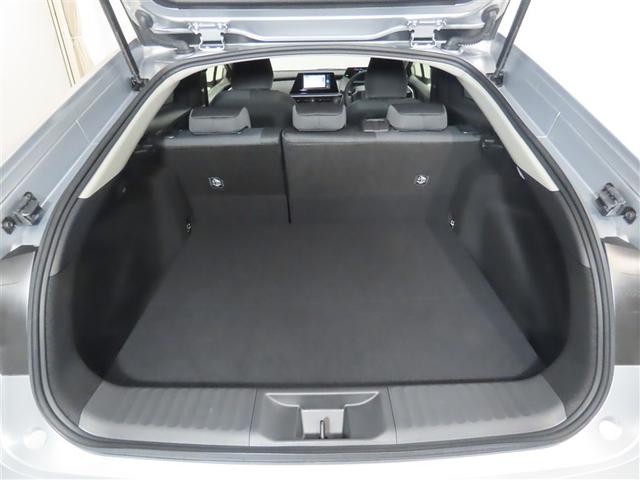 便利な６：４分割可倒式シートです。収納と乗車人数のバランスに優れています♪荷物の大きさに応じたラゲージスペースをフレキシブルに作り出せるので、シーンに応じた使い方ができます♪