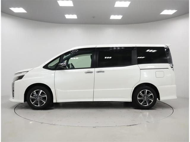 ヴォクシー ZS 煌II トヨタ認定中古車 ワンオーナー 衝突被害軽減ブレーキ ペダル踏み間違え急発進抑制装置 車線逸脱警報 先進ライトTコネクトナビ DVD再生 フルセグテレビ ETC LEDヘッドライト(4枚目)