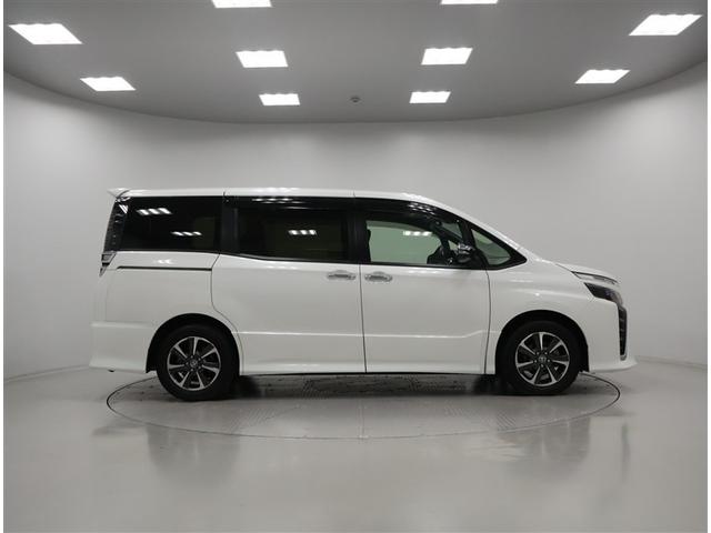 ヴォクシー ZS 煌II トヨタ認定中古車 ワンオーナー 衝突被害軽減ブレーキ ペダル踏み間違え急発進抑制装置 車線逸脱警報 先進ライト Tコネクトナビ 後席モニター ドライブレコーダー DVD再生 フルセグテレビ ETC(5枚目)