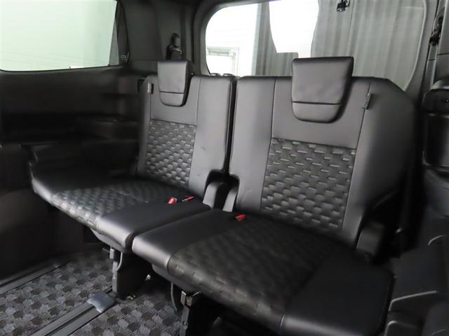 ヴォクシー S-Z ワンオーナー 衝突被害軽減ブレーキ ペダル踏み間違え急発進抑制装置 ブラインドスポットモニター 車線逸脱警報 先進ライト Tコネクトナビ DVD再生 フルセグテレビ ETC ドライブレコーダー(12枚目)