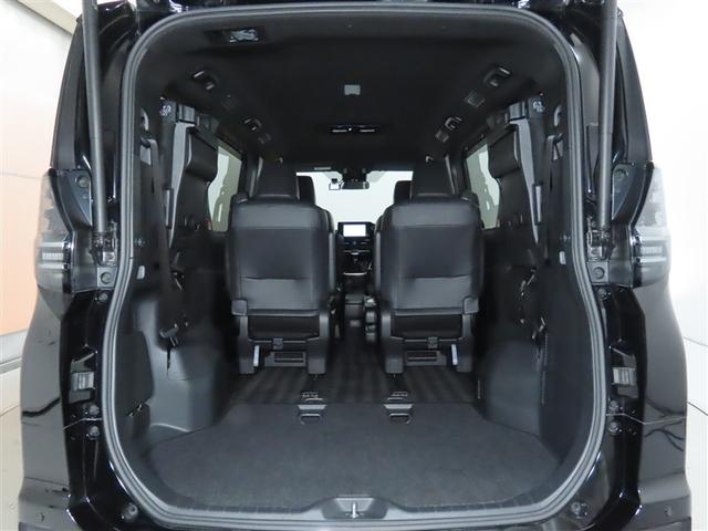 ヴォクシー S-Z ワンオーナー 衝突被害軽減ブレーキ ペダル踏み間違え急発進抑制装置 ブラインドスポットモニター 車線逸脱警報 先進ライト Tコネクトナビ DVD再生 フルセグテレビ ETC ドライブレコーダー(16枚目)