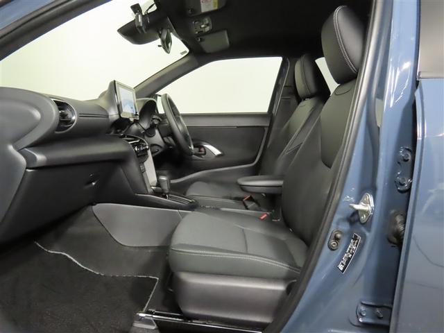 ヤリスクロス ハイブリッドZ 使用歴試乗車 トヨタ認定中古車 衝突被害軽減ブレーキ ペダル踏み間違え急発進抑制装置 ブラインドスポットモニター ペダル踏み間違え急発進抑制装置 ドライブレコーダー パノラミックビューモニター(10枚目)