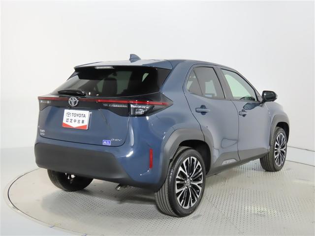 ヤリスクロス ハイブリッドZ 使用歴試乗車 トヨタ認定中古車 衝突被害軽減ブレーキ ペダル踏み間違え急発進抑制装置 ブラインドスポットモニター ペダル踏み間違え急発進抑制装置 ドライブレコーダー パノラミックビューモニター(14枚目)