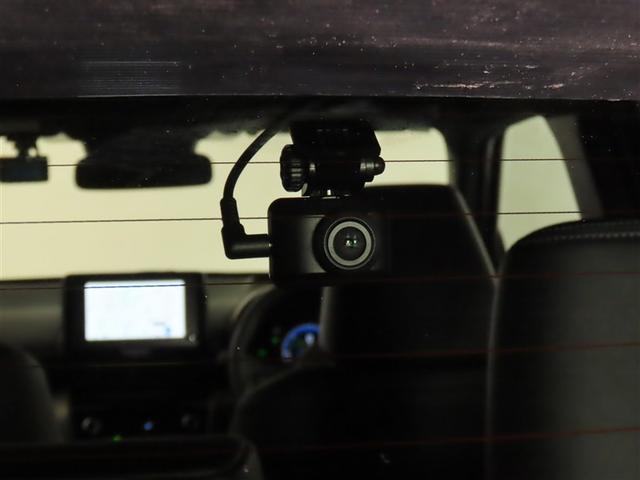 ヤリスクロス ハイブリッドZ 使用歴試乗車 トヨタ認定中古車 衝突被害軽減ブレーキ ペダル踏み間違え急発進抑制装置 ブラインドスポットモニター ペダル踏み間違え急発進抑制装置 ドライブレコーダー パノラミックビューモニター(24枚目)