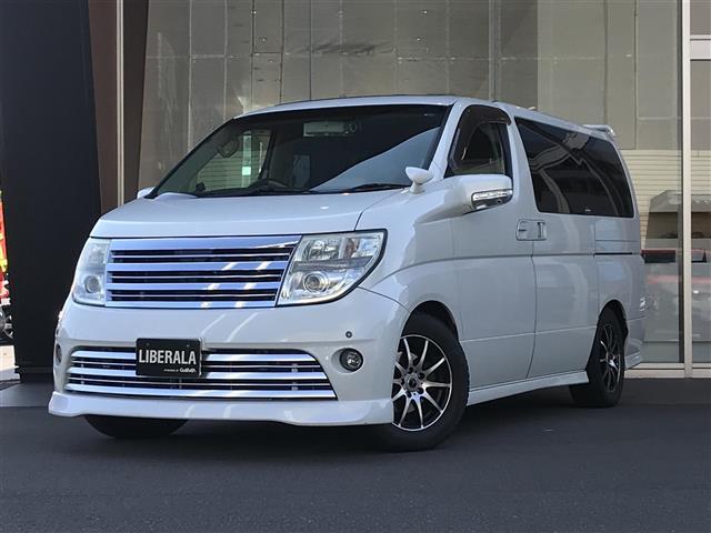 日産 エルグランドライダーの中古車 車体価格49 8万円 07 平成19 年式 走行10 9万キロ 車体色ホワイトパール 和歌山県和歌山市湊１８３３ ７ ガリバーアウトレット２６号和歌山店の在庫 グーネット中古車
