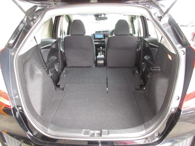 13G・Sパッケージ /ワンオーナー/禁煙車/ナビ/Bluetooth/フルセグ/Rカメラ/ETC Bluetoothオーディオ オートクルーズコントロール 衝突軽減 iストップ 地デジ 電動格納ミラー サイドエアバッグ(18枚目)