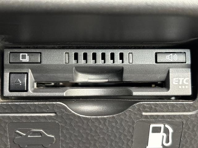 トール カスタムＧリミテッドＩＩＳＡＩＩＩ　／ワンオーナー／禁煙車／純正ＳＤナビ／ミュージックサーバー／ＵＳＢ／ＢＴＡ／Ｒカメラ／全周囲カメラ／ＥＴＣ／衝突軽減ブレーキ／Ｐセンサー／シートヒーター／ＬＥＤヘッドランプ／フォグライト／純正ＡＷ／（20枚目）