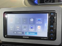 ナビゲーションはケンウッドメモリーナビ（ＭＤＶ−Ｄ３０８ＢＴＷ）を装着しております。ＡＭ、ＦＭ、ＣＤ、ＤＶＤ再生、Ｂｌｕｅｔｏｏｔｈ、フルセグＴＶがご使用いただけます。 2