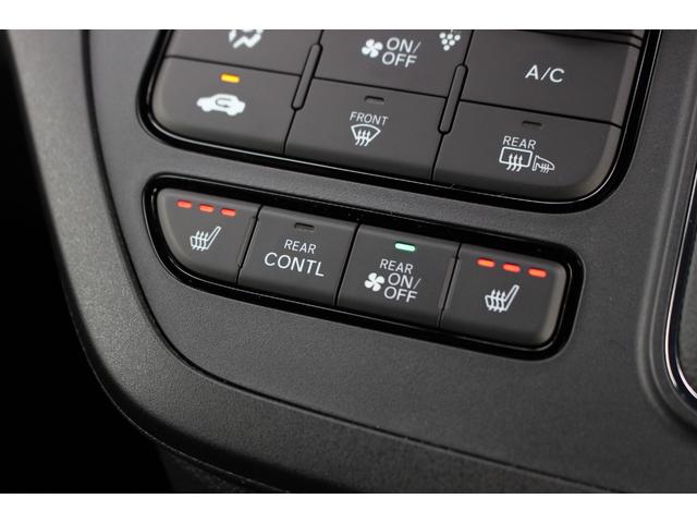 ステップワゴン ｅ：ＨＥＶスパーダ　プレミアムライン　マルチカメラ　Ｐテールゲート　Ｗエアコン　両側自動ドア　Ｆセグ　ＵＳＢ接続　クリアランスソナ　助手席エアバッグ　電格ミラー　スマートＫ　シ－トヒ－タ－　サイドカメラ　ＤＶＤ再生　バックカメラ　ドラレコ（17枚目）
