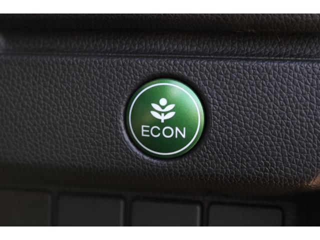 フィット １３Ｇ・Ｆパッケージ　電動格納式ドアミラー　ブルートゥース　イモビ　安全ボディ　ＤＶＤ再生可能　スマ－トキ－　記録簿有り　ＶＳＡ　ＥＴＣ付き　禁煙　助手席エアバッグ　メモリーナビ　Ｒカメラ　オートエアコン　エアバック　ＰＳ（13枚目）