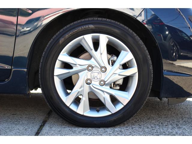 シャトル ハイブリッドＺ　ワンオーナー車　衝突被害軽減ブレーキ　ドライブレコーダ　Ｂｌｕｅｔｏｏｔｈ対応　ＵＳＢ接続　クルーズＣ　記録簿付　ＶＳＡ　フルセグ地デジＴＶ　シートＨ　リアカメラ　キーフリ　ＬＥＤライト　禁煙　イモビ（10枚目）