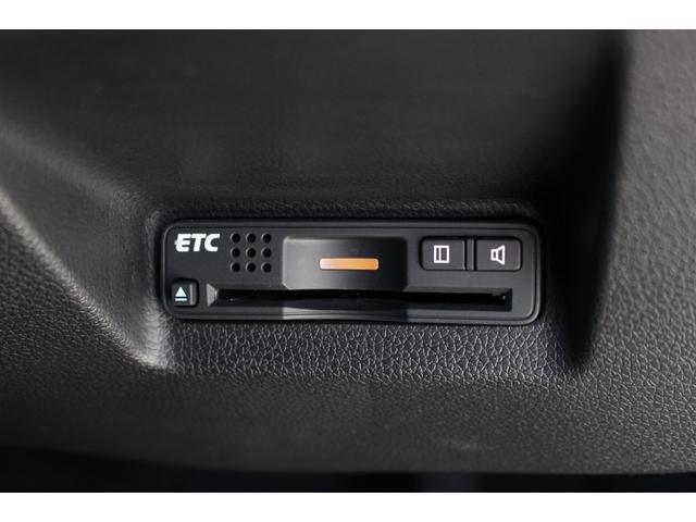 シャトル ハイブリッドＺ　ワンオーナー車　衝突被害軽減ブレーキ　ドライブレコーダ　Ｂｌｕｅｔｏｏｔｈ対応　ＵＳＢ接続　クルーズＣ　記録簿付　ＶＳＡ　フルセグ地デジＴＶ　シートＨ　リアカメラ　キーフリ　ＬＥＤライト　禁煙　イモビ（24枚目）