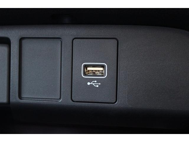 フィット ｅ：ＨＥＶクロスター　電動格納ミラー　ｂｌｕｅｔｏｏｔｈ　車線維持支援システム　ルーフレール　メモリナビ　衝突回避システム　禁煙　１オーナー　フルオートエアコン　整備記録簿　前後センサー　ＬＥＤランプ　エアバッグ　地デジ（14枚目）