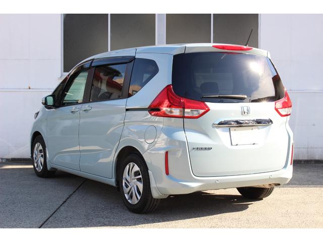 フリード G LKAS Bluetooth対応 追従型クルコン AUTOライト 電動格納ドアミラー 記録簿 3列シート LEDヘッドライト パワーウインドウ 地デジ Rカメラ イモビ 禁煙 VSA USB エアコン(8枚目)