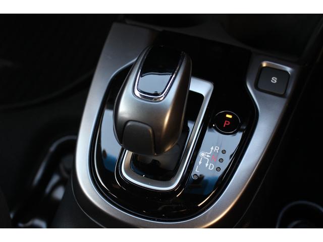 フィットハイブリッド S ホンダセンシング BTオーディオ アダプティブクルコン スマ-トキ- ナビTV 禁煙 パワーウインドウ ドライブレコーダ サイドエアバック Aライト DVD再生 パワーステアリング 整備記録簿 LEDヘッドランプ(14枚目)