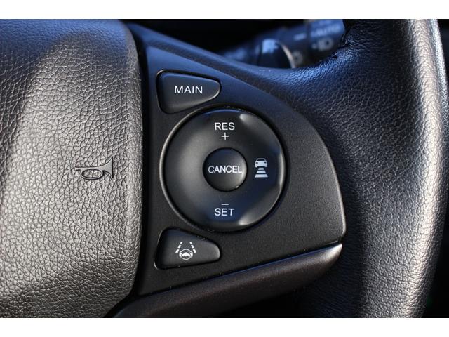 フィットハイブリッド S ホンダセンシング BTオーディオ アダプティブクルコン スマ-トキ- ナビTV 禁煙 パワーウインドウ ドライブレコーダ サイドエアバック Aライト DVD再生 パワーステアリング 整備記録簿 LEDヘッドランプ(18枚目)