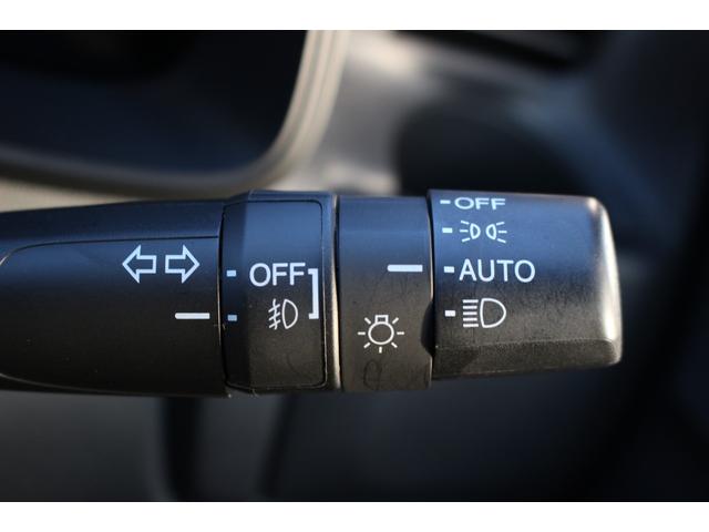 フィットハイブリッド S ホンダセンシング BTオーディオ アダプティブクルコン スマ-トキ- ナビTV 禁煙 パワーウインドウ ドライブレコーダ サイドエアバック Aライト DVD再生 パワーステアリング 整備記録簿 LEDヘッドランプ(20枚目)