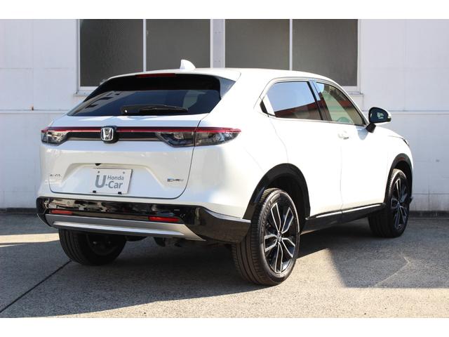 ヴェゼル e:HEV Z 盗難防止装置 AUX 1オーナー ドラレコ付き Rカメラ 記録簿 フルセグテレビ 衝突安全ボディ スマ-トキ- Pセンサー サイドエアバッグ ナビTV フルオートエアコン 衝突軽減ブレ-キ 4WD車(7枚目)