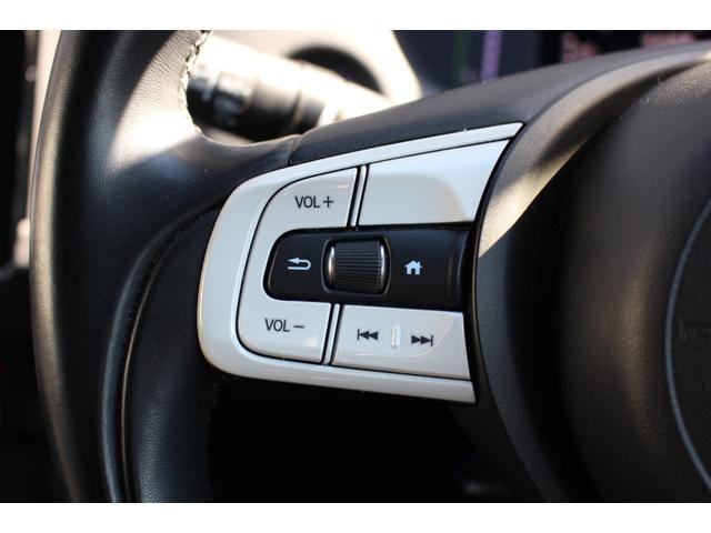 フィット e:HEVホーム 前後誤発進抑制機能 クリソナ 助手席エアバッグ 運転席エアバッグ 車線維持支援システム 衝突安全ボディ 1オナ アイドリングストップ LEDライト ABS サイドエアバッグ オートクルーズコントロール(15枚目)