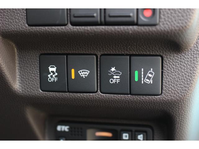 フリードハイブリッド ハイブリッド・Ｇホンダセンシング　軽減ブレーキ　キーフリーシステム　電動格納式ドアミラー　フルフラット　Ｂｌｕｅｔｏｏｔｈ音楽　アダプティブＣＣ　衝突安全ボディ　１オ－ナ－　記録簿　ＤＶＤ再生可能　サイドカーテンエアバック　ＥＣＯＮ（20枚目）