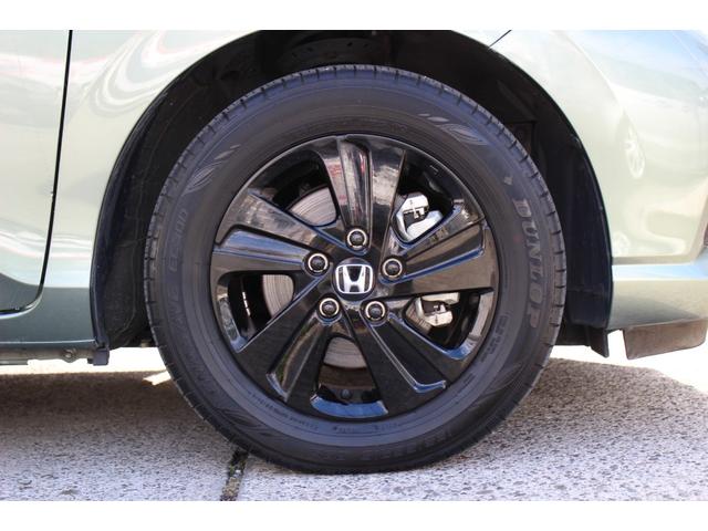 フリードハイブリッド ハイブリッド・Ｇブラックスタイル　Ｗ電動ドア　禁煙　衝突軽減ブレーキ　衝突安全ボディ　ワンオーナー　レーンキープアシスト　ドライブレコーダー　Ｒカメラ　シートヒータ　盗難防止装置　キーフリー　３列シート　ウォークスルー　ＢＴオーディオ（10枚目）