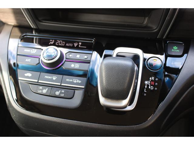 フリードハイブリッド ハイブリッド・Ｇブラックスタイル　Ｗ電動ドア　禁煙　衝突軽減ブレーキ　衝突安全ボディ　ワンオーナー　レーンキープアシスト　ドライブレコーダー　Ｒカメラ　シートヒータ　盗難防止装置　キーフリー　３列シート　ウォークスルー　ＢＴオーディオ（14枚目）