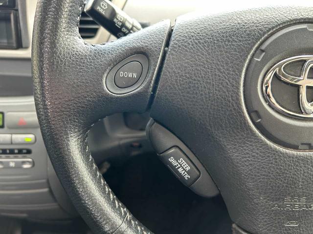 ヴォクシー Z 煌 ツインムーンルーフ 両側パワースライドドア HIDヘッド キーレス エアコン 純正15インチAW(13枚目)