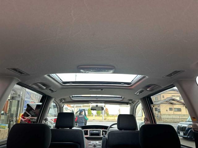 ヴォクシー Z 煌 ツインムーンルーフ 両側パワースライドドア HIDヘッド キーレス エアコン 純正15インチAW(41枚目)