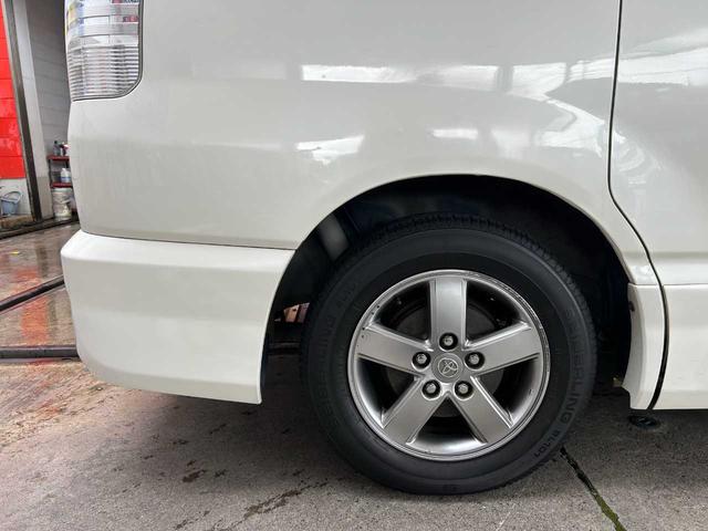 ヴォクシー Z 煌 ツインムーンルーフ 両側パワースライドドア HIDヘッド キーレス エアコン 純正15インチAW(44枚目)