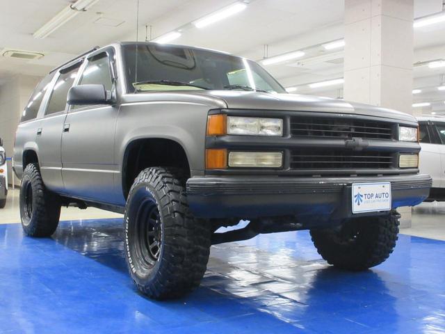 シボレータホ ＬＴ　４ＷＤ　並行車　元１ナンバー　９９年モデル／本革シート／シートヒーター／パワーシート／リフトアップ／デイトナホイール／社外バンパー／ＥＴＣ／社外オーディオ／クルーズコントロール／Ｂｌｕｅｔｏｏｔｈオーディオ／キーレスキー／キャリア（4枚目）