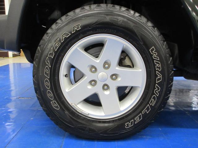 サハラ　４ＷＤ　ディスプレイオーディオ／Ｂｌｕｅｔｏｏｔｈオーディオ／ディスク再生／ＥＴＣ／バックカメラ／サイドカメラ／ハンズフリー通話／クルーズコントロール／キーレスキー／フォグライト／タイミングチェーン(15枚目)