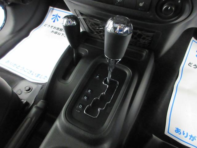 ジープ・ラングラーアンリミテッド サハラ　４ＷＤ　後期型　黒革シート　ダイヤトーンサウンドナビ　フルセグ　Ｂｌｕｅｔｏｏｔｈ　前後ドラレコ　サイド・バックカメラ　ＥＴＣ　クルコン　シートヒーター　アルパインスピーカー　ＨＩＤライト社外アルミ（41枚目）