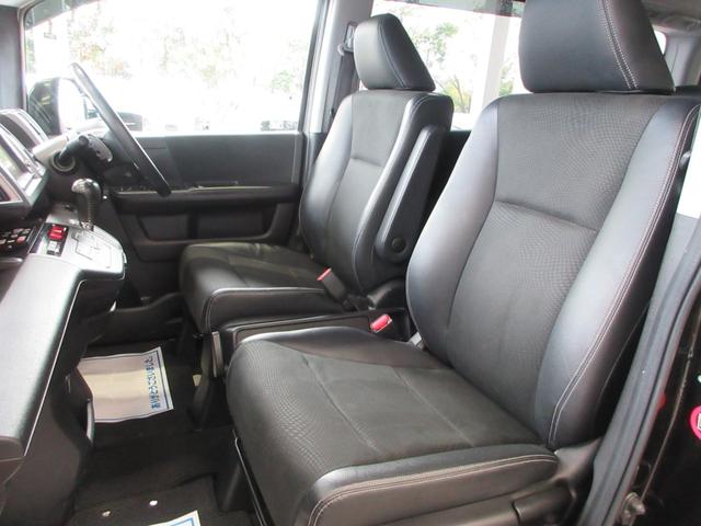 ステップワゴンスパーダ Ｚ　クールスピリット　インターナビ　セレクション　後期型　両側電動ドア　ハーフレザー　ＨＤＤナビ　フルセグ　後席モニター　バックカメラ　ＥＴＣ　Ｂｌｕｅｔｏｏｔｈ通話　ディスク再生　クルコン　社外アルミ　ＨＩＤライト　タイミングチェーン（13枚目）