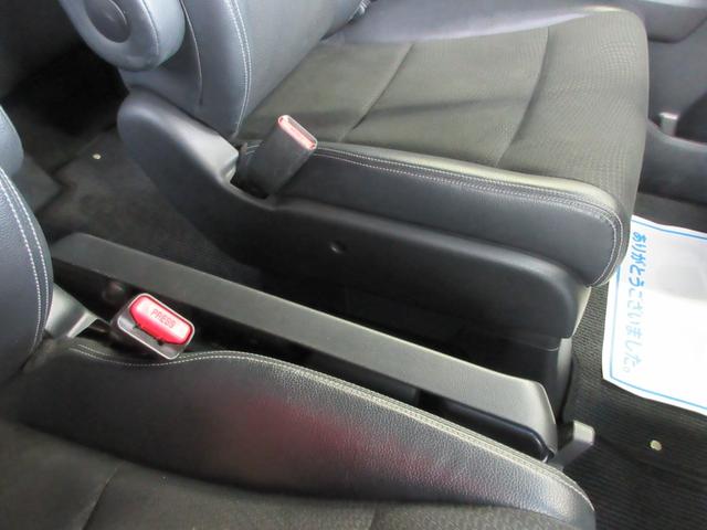 ステップワゴンスパーダ Ｚ　クールスピリット　インターナビ　セレクション　後期型　両側電動ドア　ハーフレザー　ＨＤＤナビ　フルセグ　後席モニター　バックカメラ　ＥＴＣ　Ｂｌｕｅｔｏｏｔｈ通話　ディスク再生　クルコン　社外アルミ　ＨＩＤライト　タイミングチェーン（41枚目）