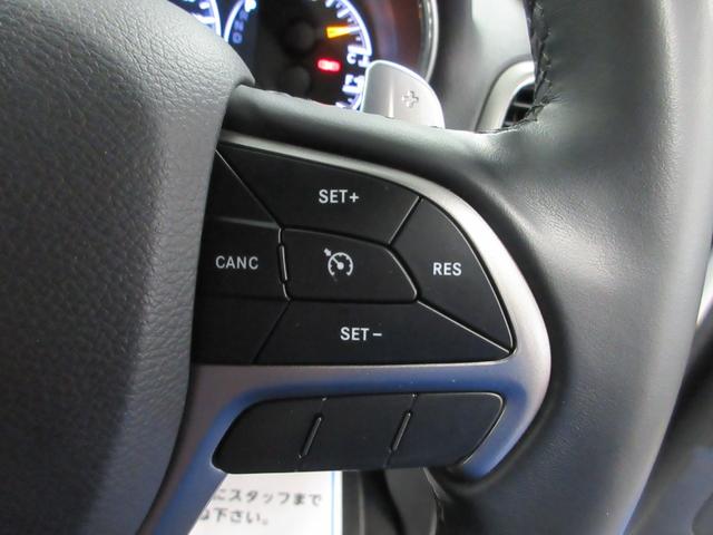 ジープ・グランドチェロキー ラレード　４ＷＤ　後期型　ワンオーナー　Ｕコネクトナビ　フルセグ　Ｂｌｕｅｔｏｏｔｈ　フロント・サイド・バックカメラ　ＥＴＣ２．０　ドラレコ　クルコン　ブラインドスポット　障害物ソナー　１８インチアルミ　タイミングチェーン（42枚目）