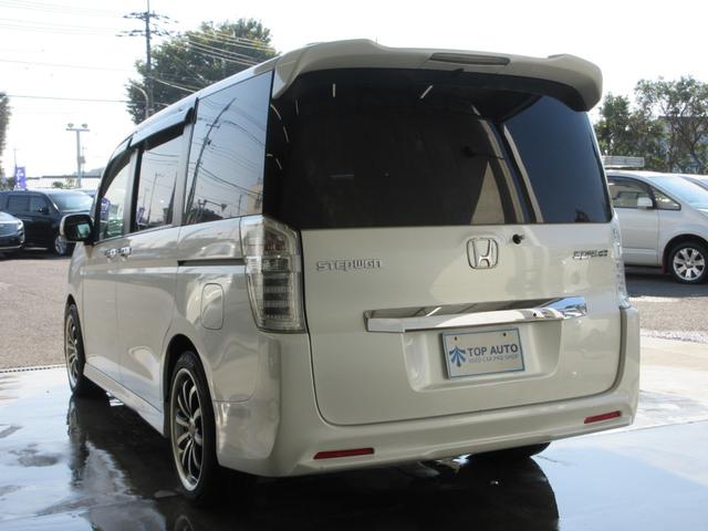 ステップワゴンスパーダ Ｚ　後期型　両側電動ドア　ＥＴＣ　革調シート　スマートキー　ＨＩＤライト　社外１８インチアルミ　タイミングチェーン（9枚目）