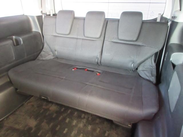 ステップワゴンスパーダ Ｚ　後期型　両側電動ドア　ＥＴＣ　革調シート　スマートキー　ＨＩＤライト　社外１８インチアルミ　タイミングチェーン（23枚目）