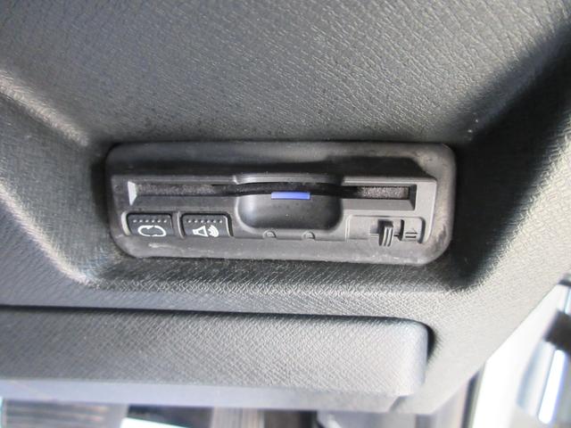 ステップワゴンスパーダ Ｚ　後期型　両側電動ドア　ＥＴＣ　革調シート　スマートキー　ＨＩＤライト　社外１８インチアルミ　タイミングチェーン（29枚目）