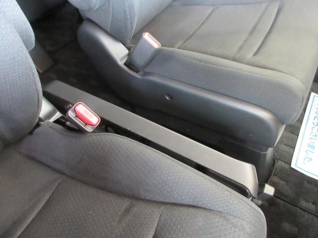 ステップワゴンスパーダ Ｚ　後期型　両側電動ドア　ＥＴＣ　革調シート　スマートキー　ＨＩＤライト　社外１８インチアルミ　タイミングチェーン（35枚目）