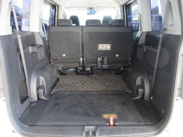 ステップワゴンスパーダ Ｚ　後期型　両側電動ドア　ＥＴＣ　革調シート　スマートキー　ＨＩＤライト　社外１８インチアルミ　タイミングチェーン（37枚目）