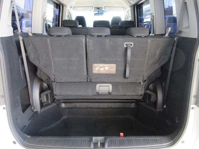 ステップワゴンスパーダ Ｚ　後期型　両側電動ドア　ＥＴＣ　革調シート　スマートキー　ＨＩＤライト　社外１８インチアルミ　タイミングチェーン（38枚目）