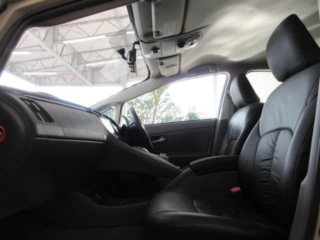 プリウス S 社外8インチナビ フルセグ ドラレコ バックカメラ ETC 音楽録音 ディスク再生 Bluetoothオーディオ 車高調ローダウン シートカバー デジタルインナーミラー ルーフラック 社外ホイール(16枚目)